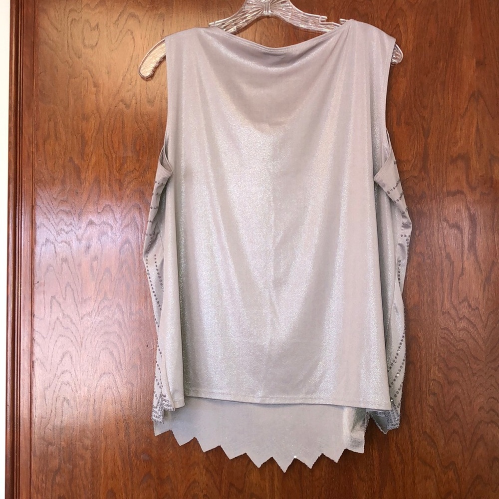 Shirt - Picture 2 of 2